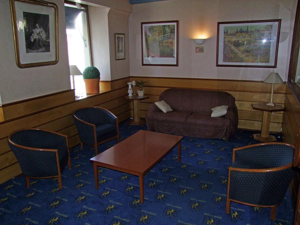 Hotel De Nevers Лурд Экстерьер фото